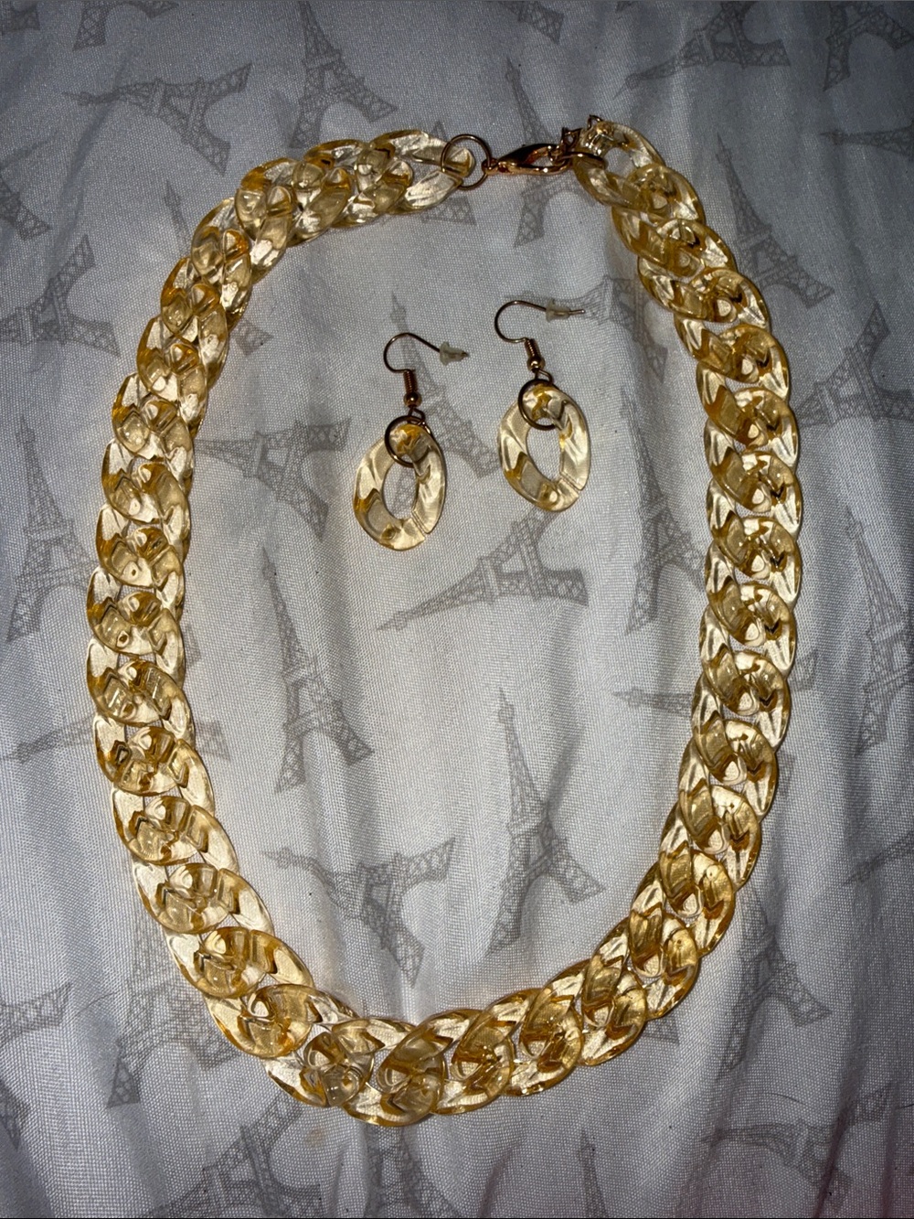 New Women’s 10.5” Yellow Acrylic Link Necklace and Earrings Set